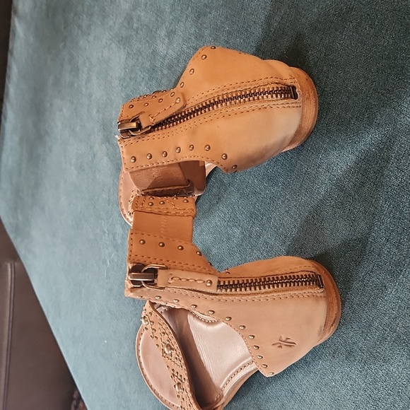 Frye carson sandals 6.5 taupe - Picture 4 of 7